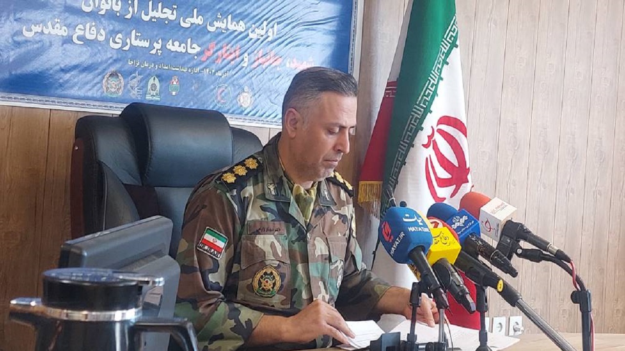 یکی از پزشکان بیش از هجده هزار عمل جراحی در جنگ انجام داد