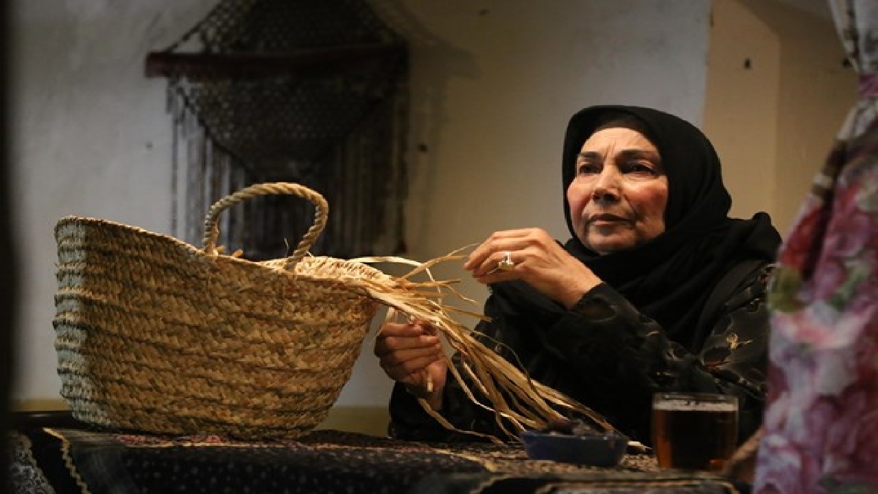 کارنامه هنری پروانه معصومی؛ از گل‌های داوودی تا جهیزیه‌ای برای رباب