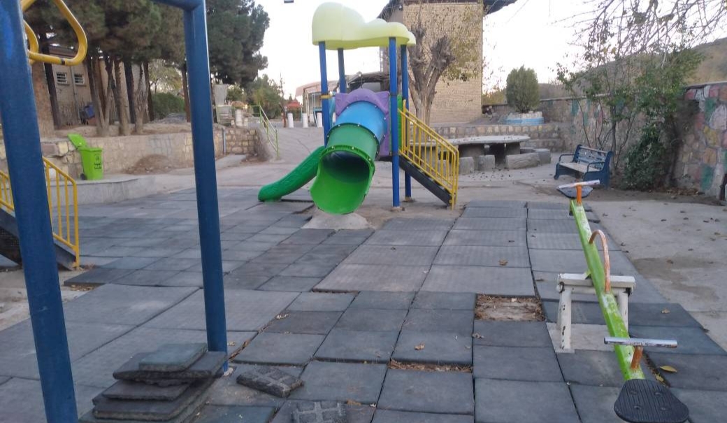 تصاویری از وضعیت نامناسب بوستان شهر کلات نادر