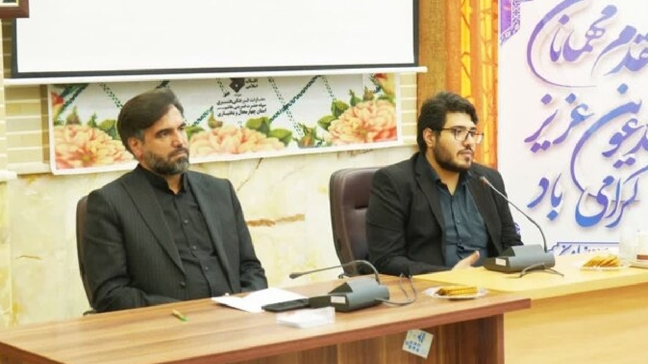 بالاترین امر به معروف و نهی از منکر نسبت به مسئولان است