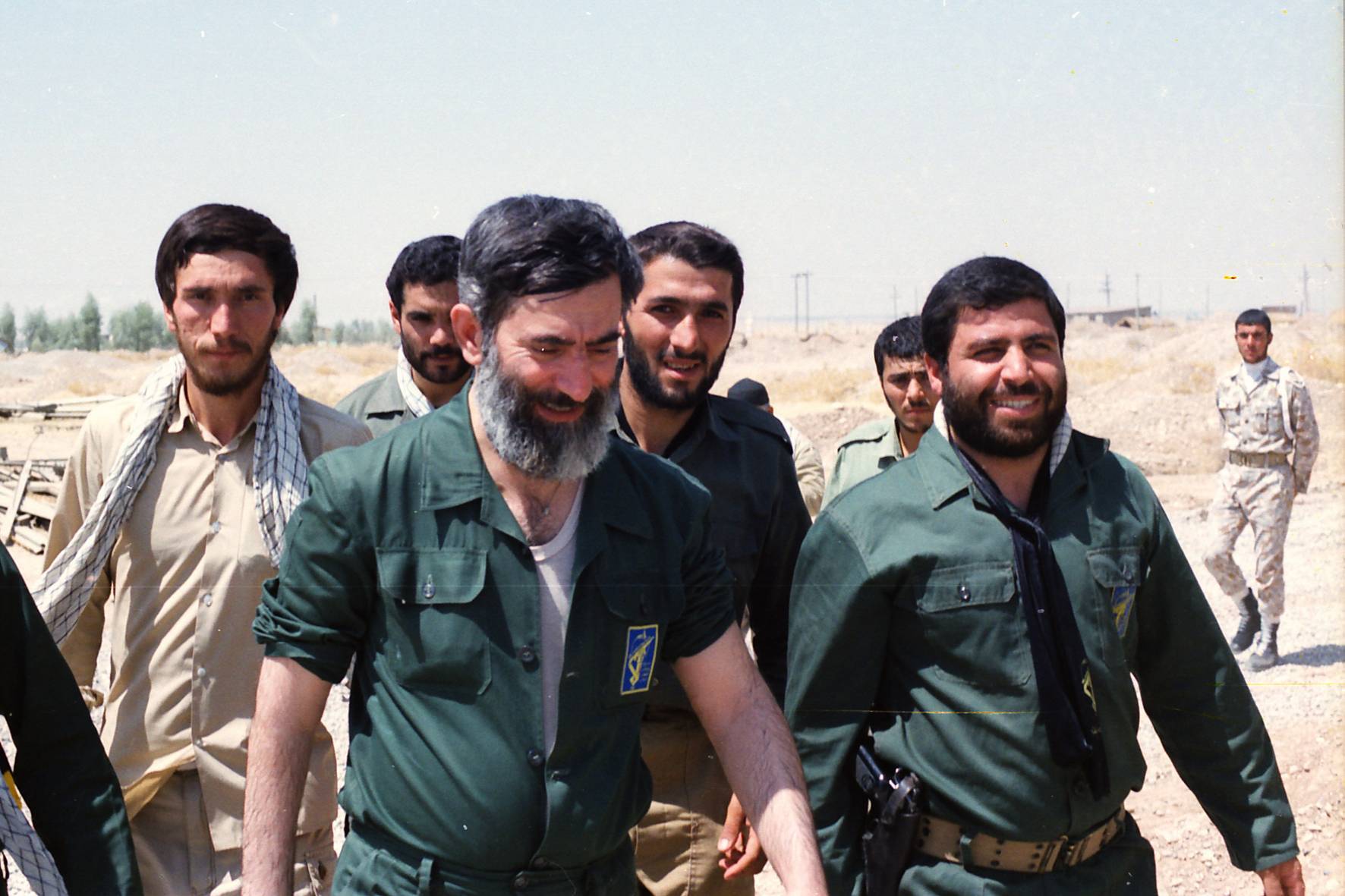 عکسی که بهزاد پروین&zwnj;قدس از حضرت آقا در اردوگاه شهید باکری گرفت