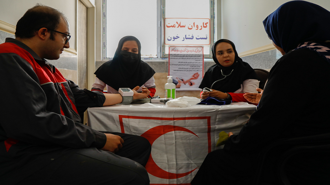 بهره‌مندی بیش از ۹۰۰ نفر از خدمات کاروان سلامت در یک روز گذشته