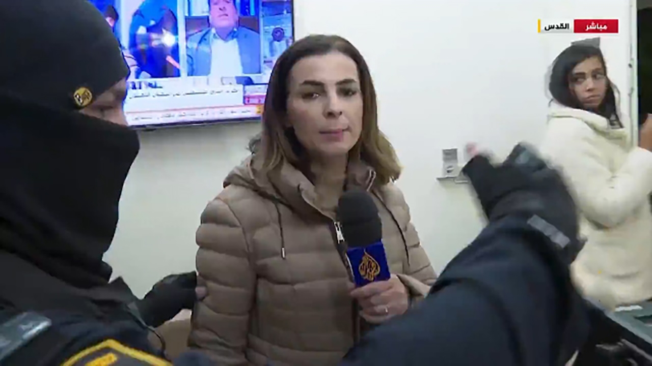 جلوگیری از تهیه گزارش از منزل دختربچه آزادشده فلسطینی