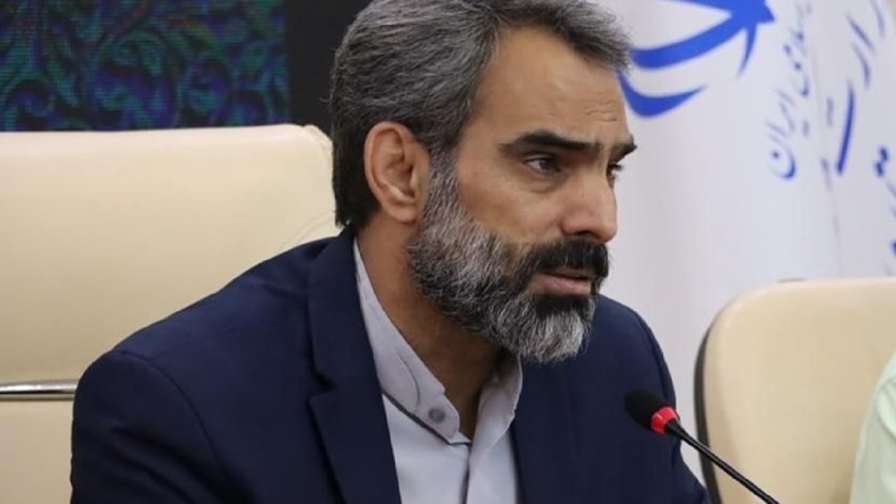 دانشجویان با سلاح بصیرت در مقابل همه توطئه ها مصون خواهند ماند