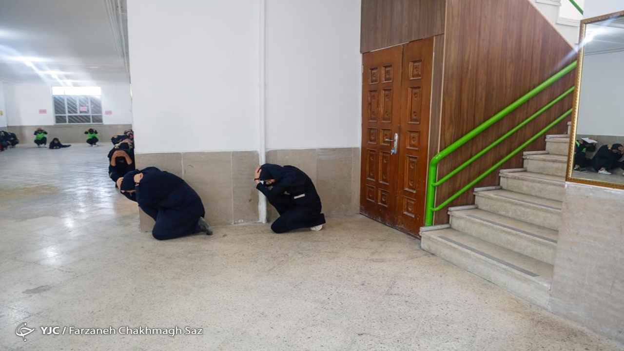 برگزاری مانور سراسری زلزله و ایمنی در مدارس فارس