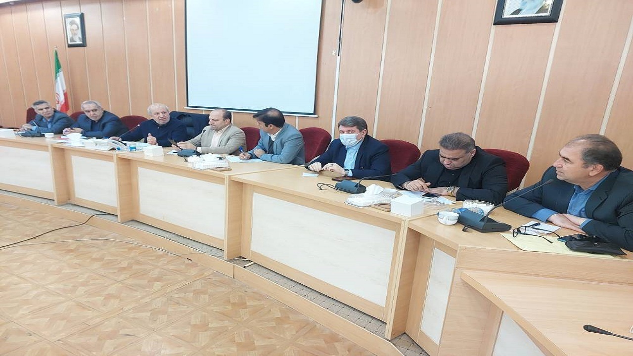 بررسی مشکلات طرح های بزرگ استان با حضور مشاور وزیر کشور