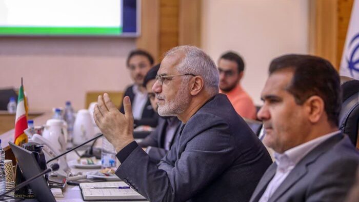 دانشگاه همواره در مسائل مختلف کشور نقش اول را دارد