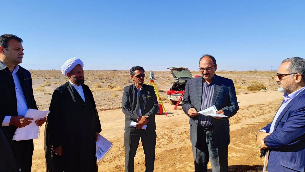 بازدید مسئولان کرمانی از باند دوم محور رفسنجان ـ نوق