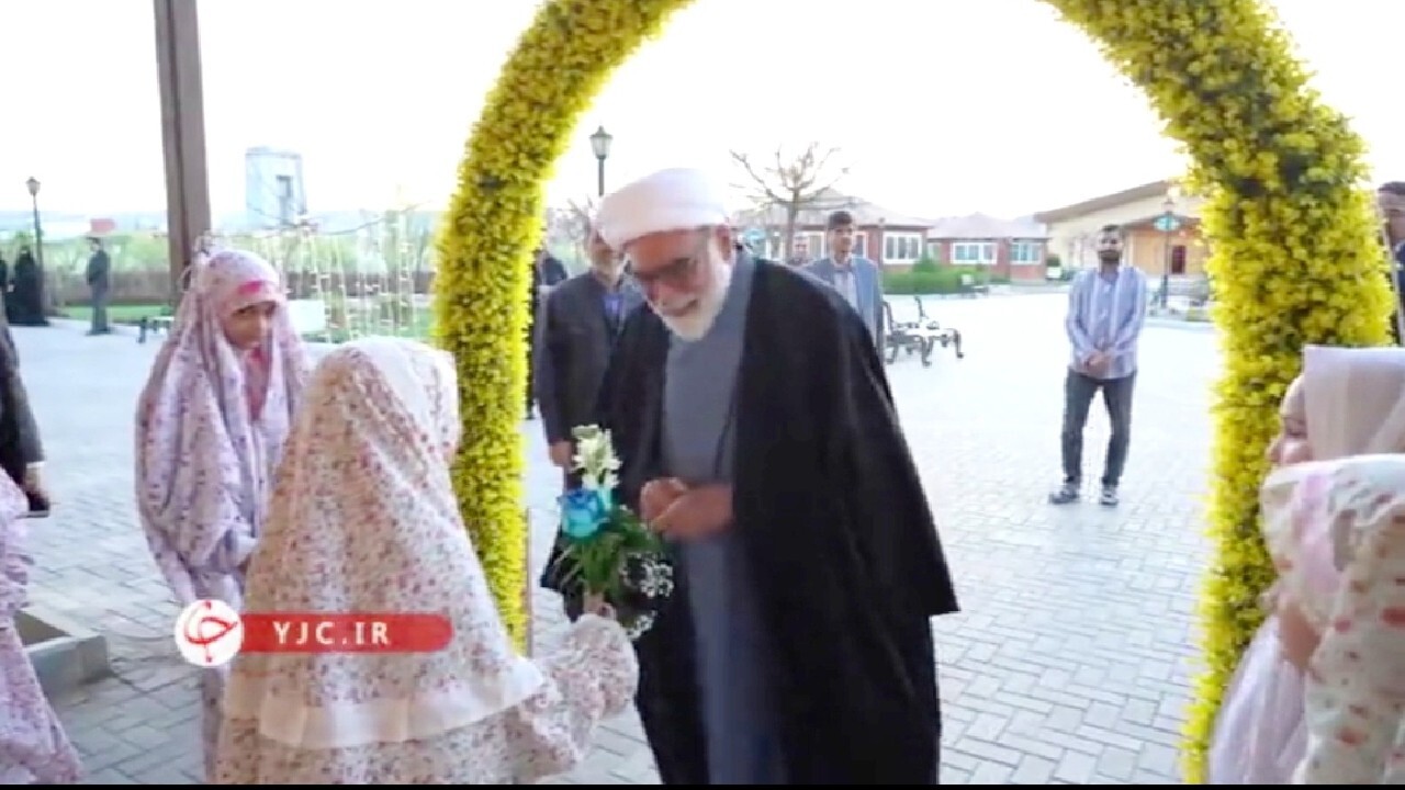 جشن روزه اولی فرزندان شهدای مدافع حرم + فیلم