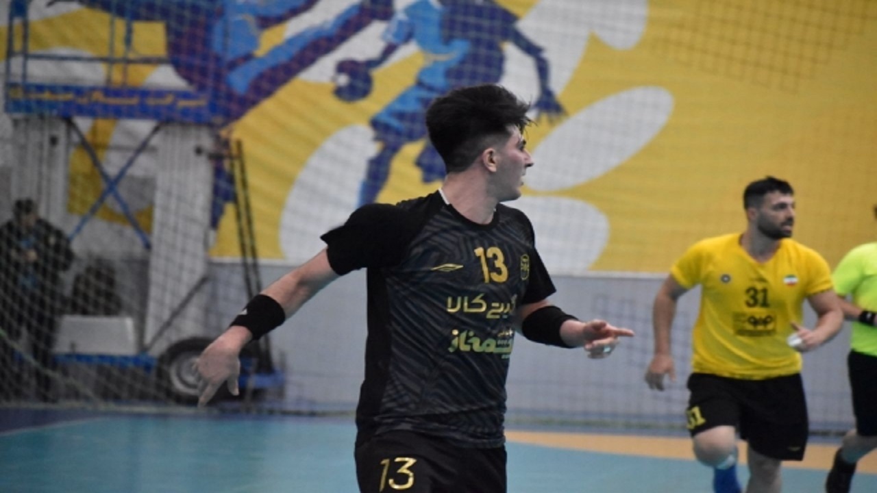 ستاره جوان گیتی‌پسند با تیم منتخب هندبال‌ساحلی جهان در المپیک پاریس