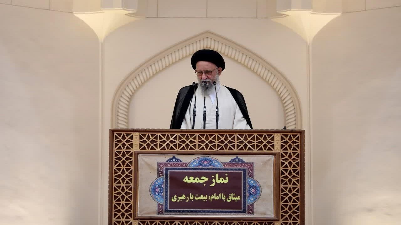 عامل اصلی تمام مشکلات و فساد‌های عالم آمریکا است