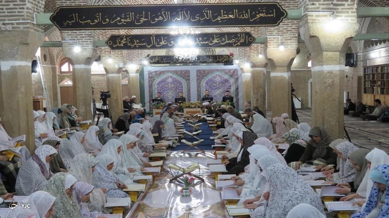 برگزاری آیین جمع‌خوانی قرآن‌مجید در مهاباد
