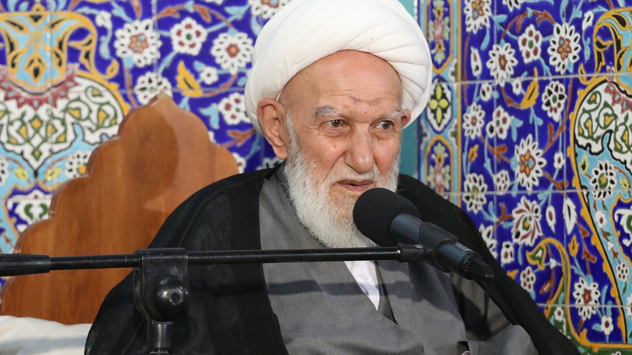 نگاه رحمانی آیت الله ناصری (ره) درباره شب قدر + فیلم