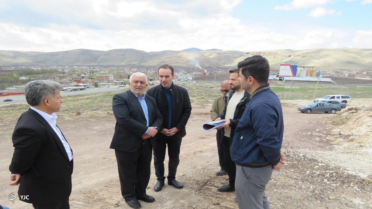 تسطیح آماده‌سازی زمین برای ساخت ۲۰۸ واحد روستایی در مهاباد