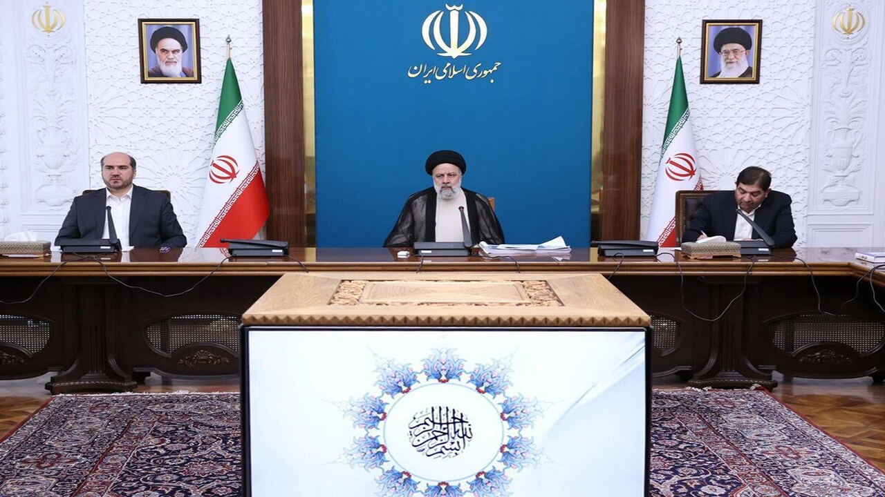 پیگیری آخرین وضعیت توافقات و قرارداد‌های بین‌المللی دولت در جلسه ۳ ساعته با رئیس جمهور