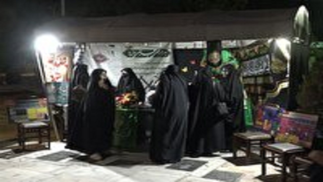 ترویج فرهنگ عفاف و حجاب به همت دختران انقلاب در شب قدر + فیلم