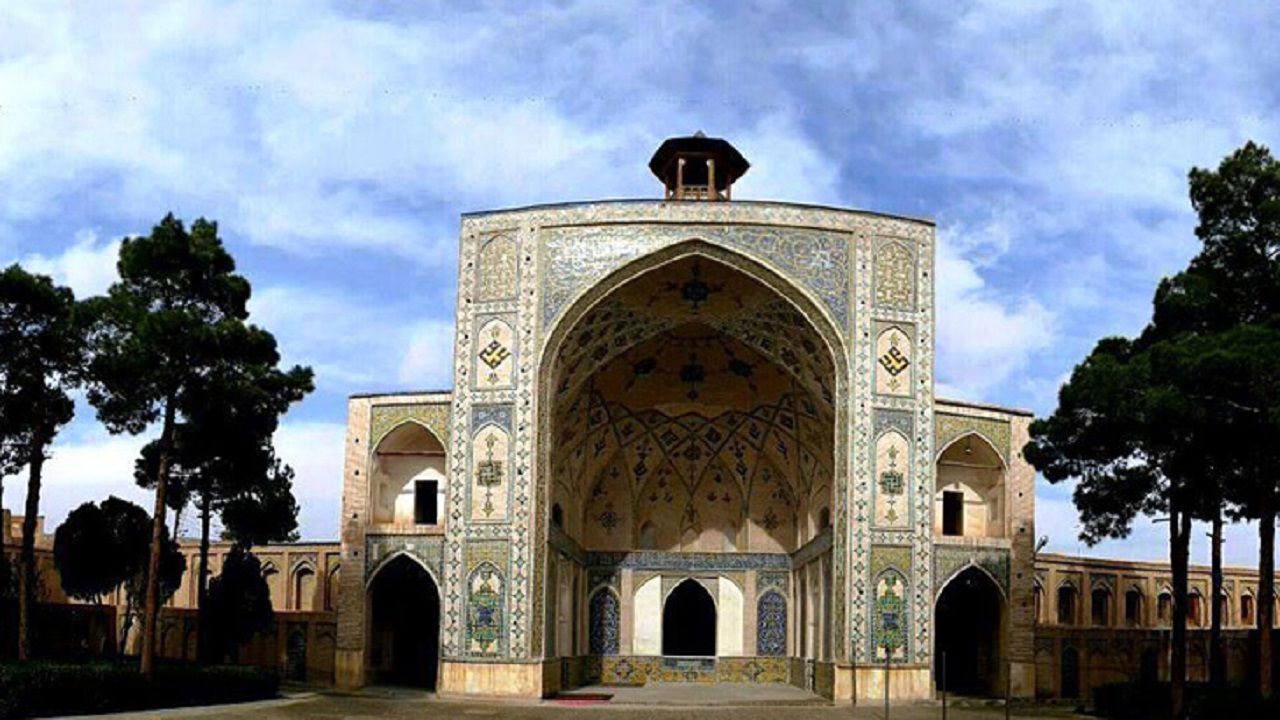 دسترسی به اطلاعات گردشگری استان سمنان با پارکوپلو