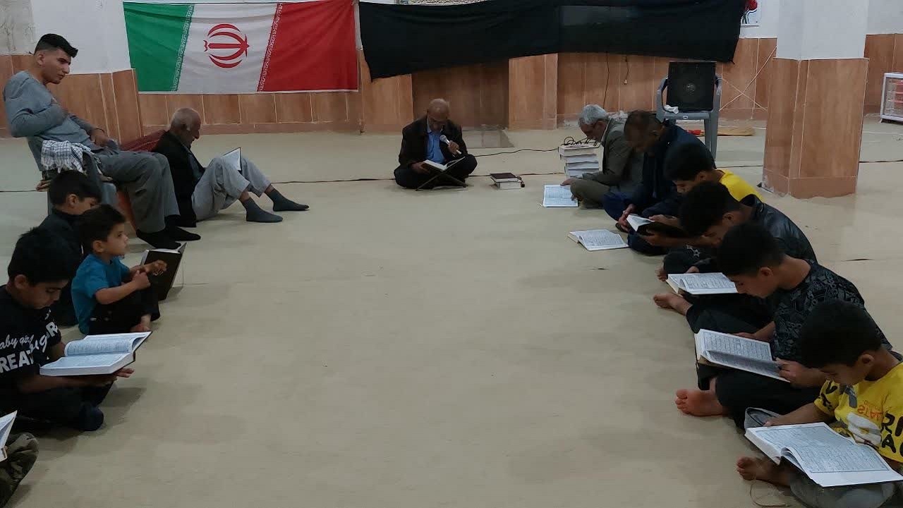 برگزاری مراسم جزءخوانی قرآن کریم در روستای الیف کازرون + تصاویر