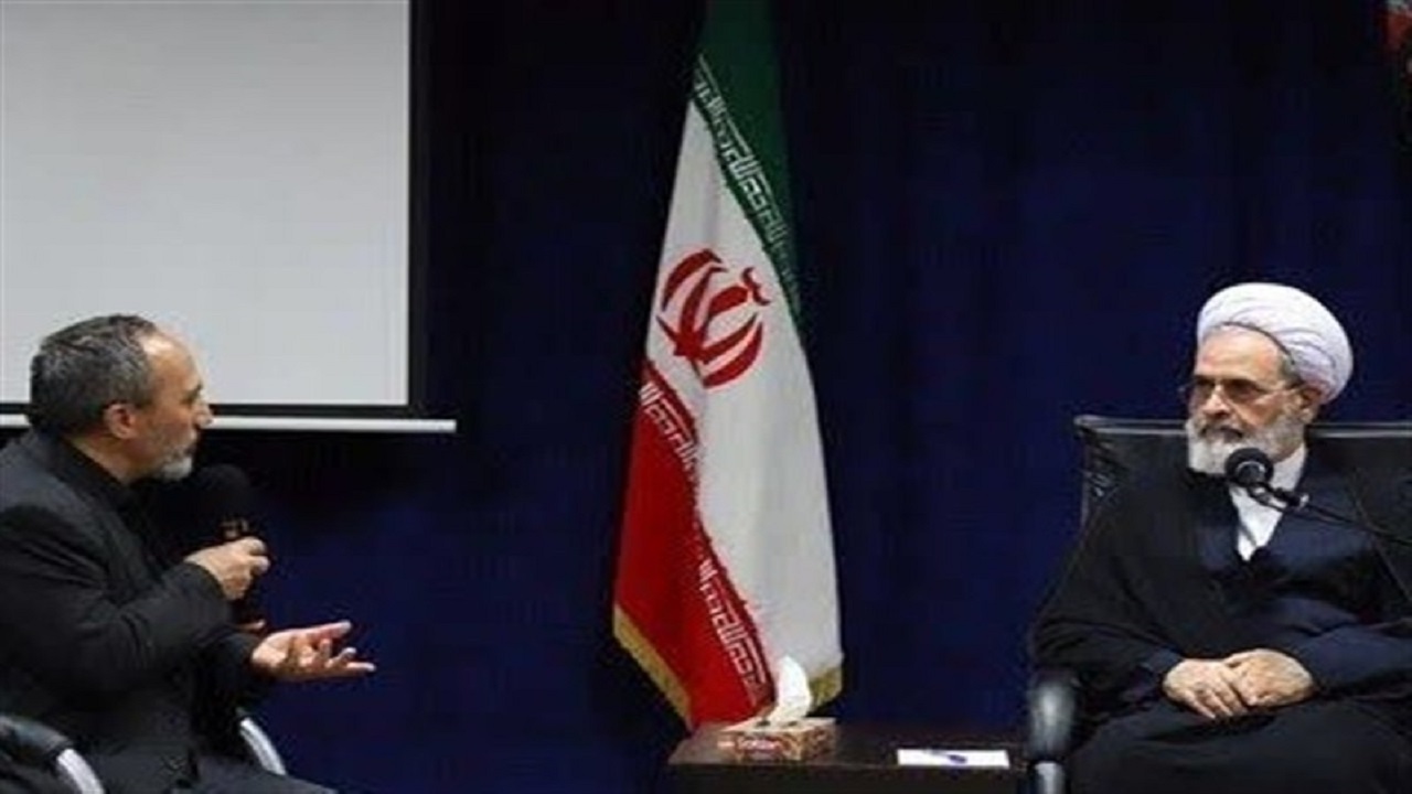 نیاز جوانان غرب به معرفی و شناساندن اسلام
