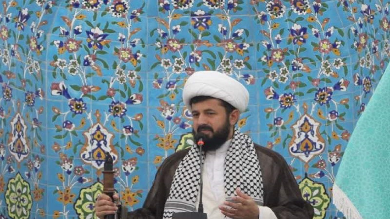 امام علی(ع) گوهری بی‌نظیر و ابرمرد تاریخ است