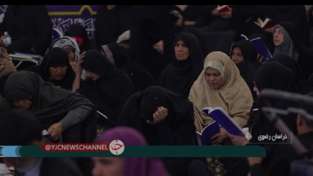 بارگاه منور رضوی میزبان مراسم احیاء زائران غیرایرانی + فیلم