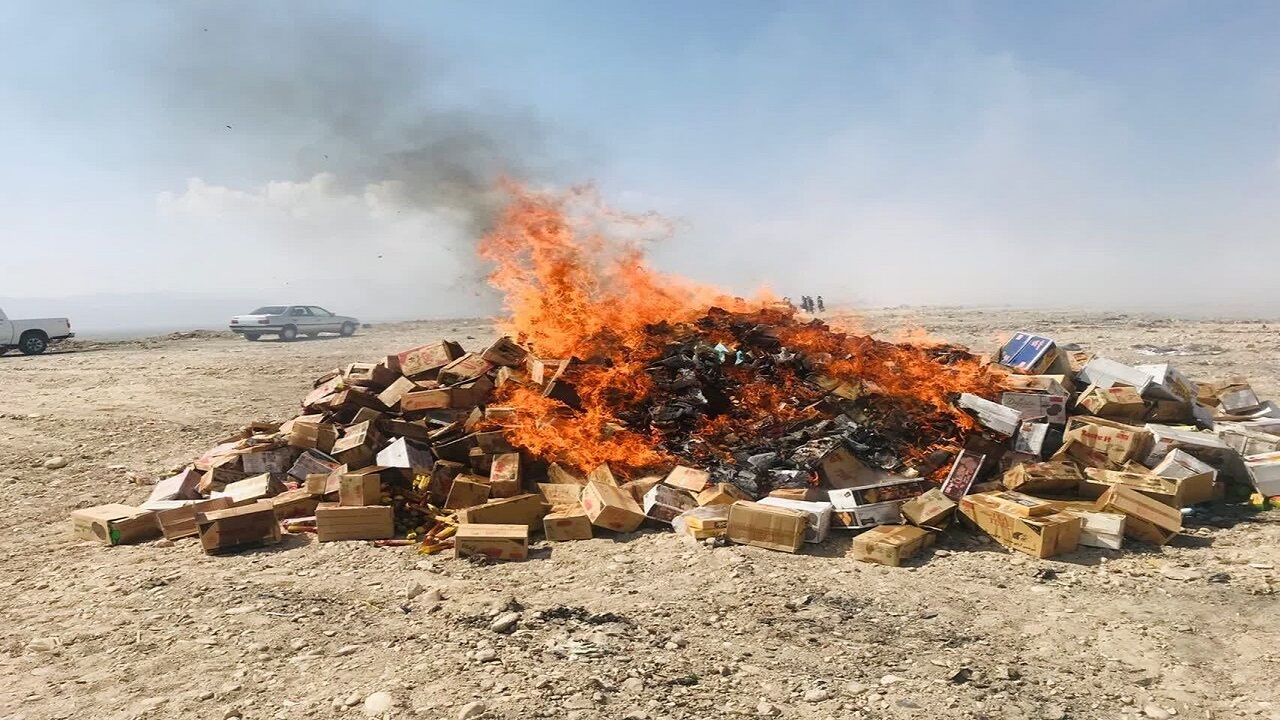 ۱۴۷ کیلوگرم مواد غذایی فاسد در سراوان معدوم شد