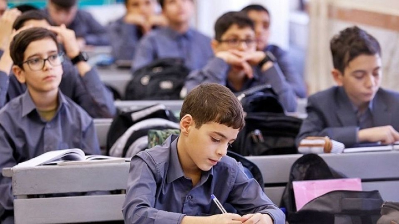 مدارس استان یزد از فردا سه‌شنبه دایر خواهد بود