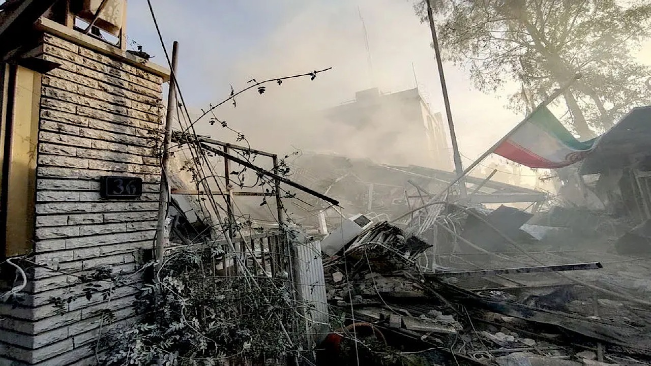 ارتباط تلفنی دبیرکل کنفرانس فلسطین با سردار حاج رمضان/ خبر شهادت تکذیب شد