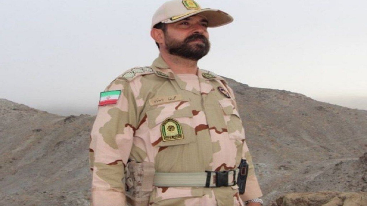 کامیون بار مرغ زنده قاچاق در مرزهاي مياني سیستان و بلوچستان توقیف شد