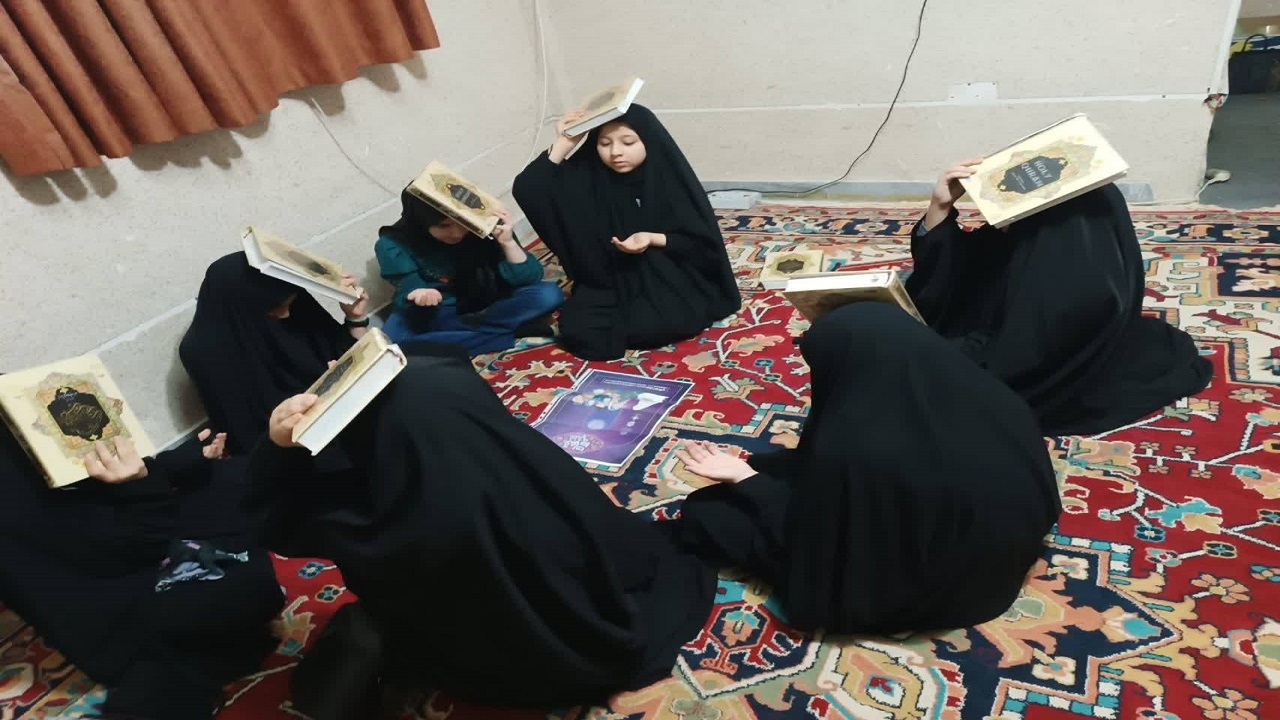 نگاهی به مناجات کودکانه در شب‌های قدر + تصاویر