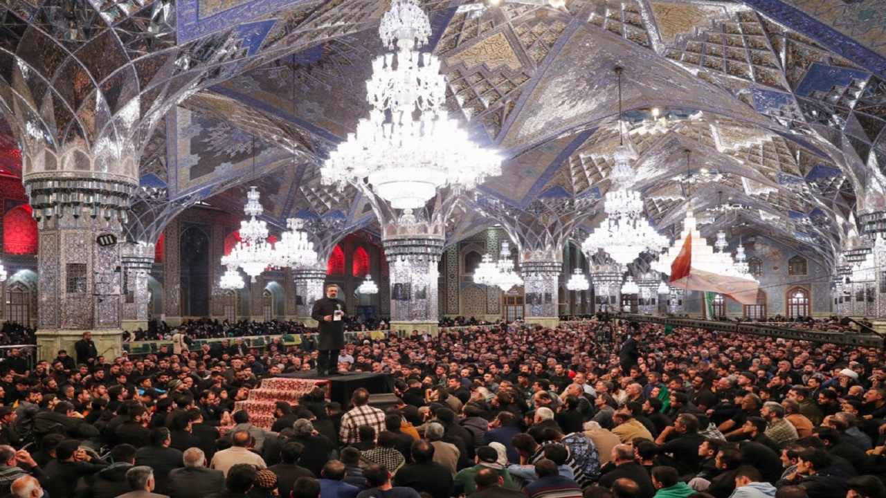 چهارپایه خوانی محمود کریمی در روز شهادت امیرالمومنین+عکس