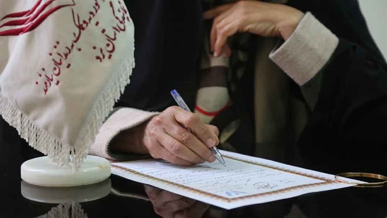 کمک همسر شهید  جلیلی به آزادی زندانیان