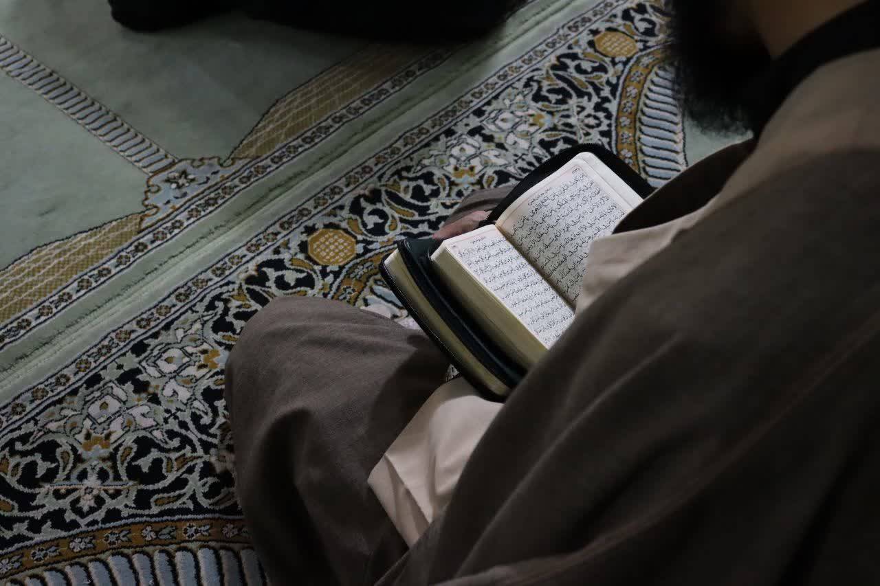قرائت دعا و قرآن
