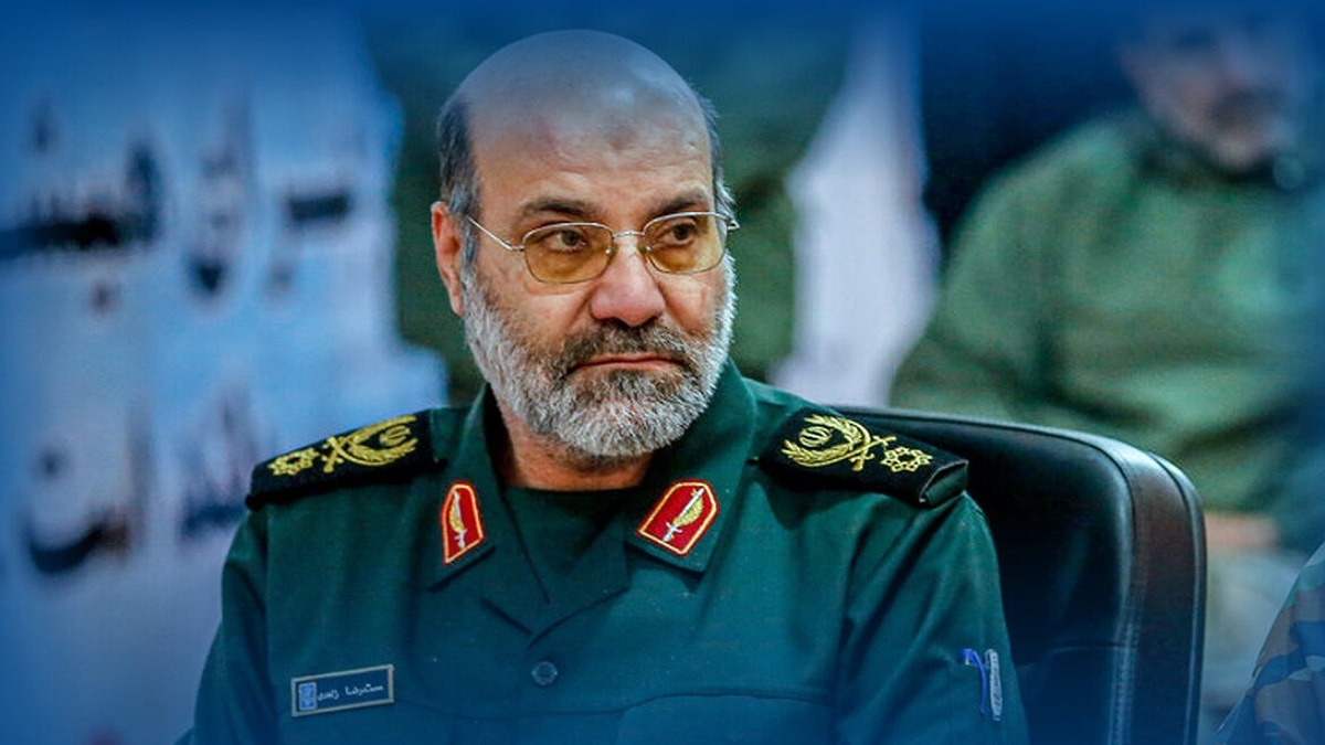 بخوان از ابتدا تا انتهای آن زیارت را... + فیلم