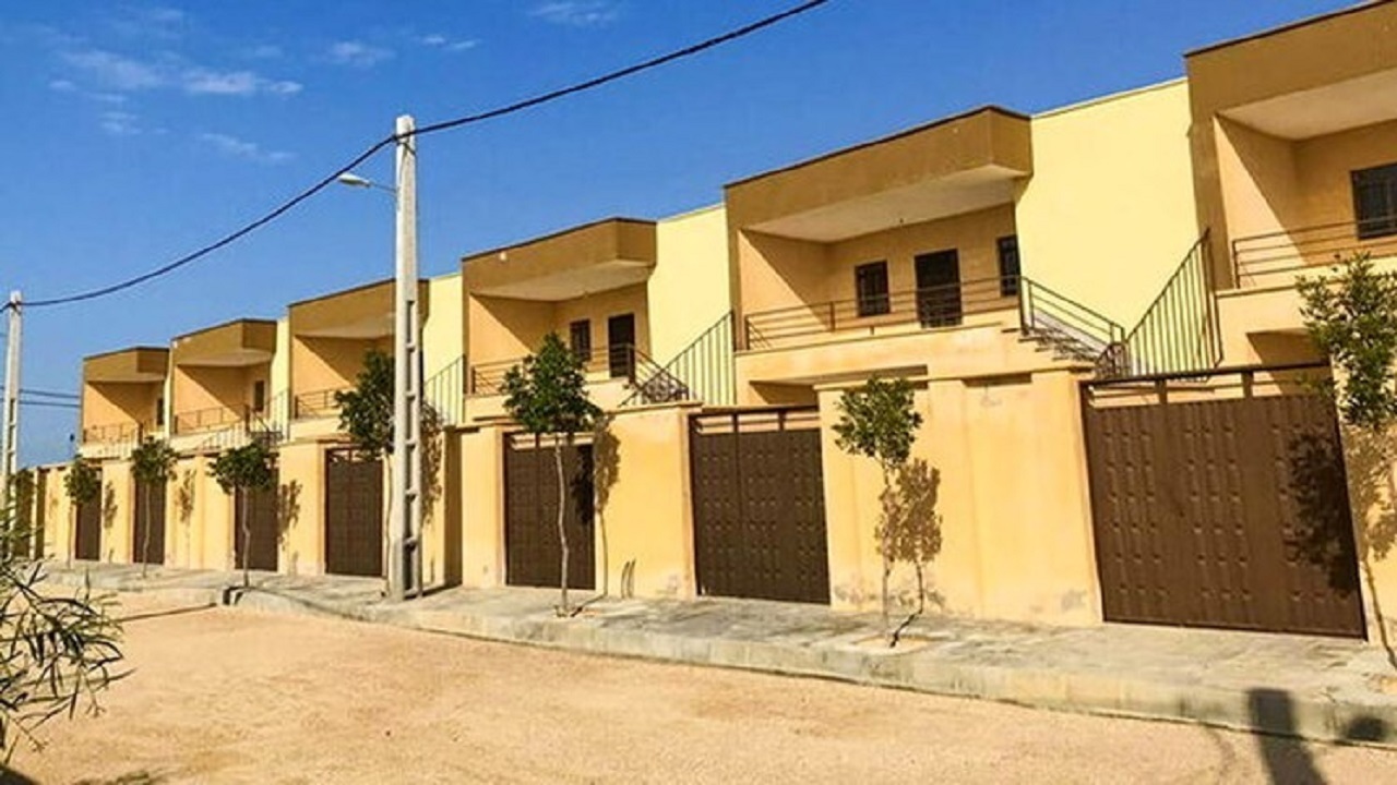 تحویل ماهانه مسکن نهضت ملی به شهروندان یزدی
