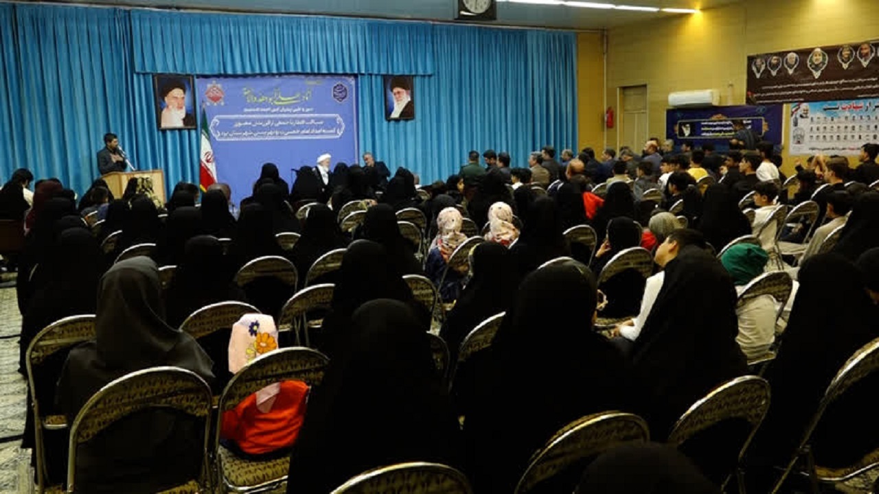 ضیافت افطار فرزندان معنوی کمیته امداد و بهزیستی یزد با امام جمعه یزد