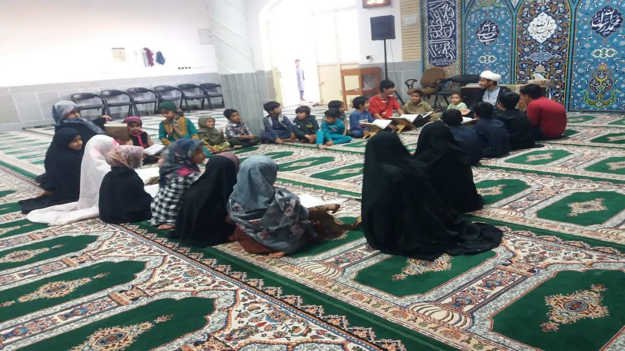 برگزاری کلاس قرآن کریم ویژه کودکان و نوجوانان در روستای میلک + تصاویر