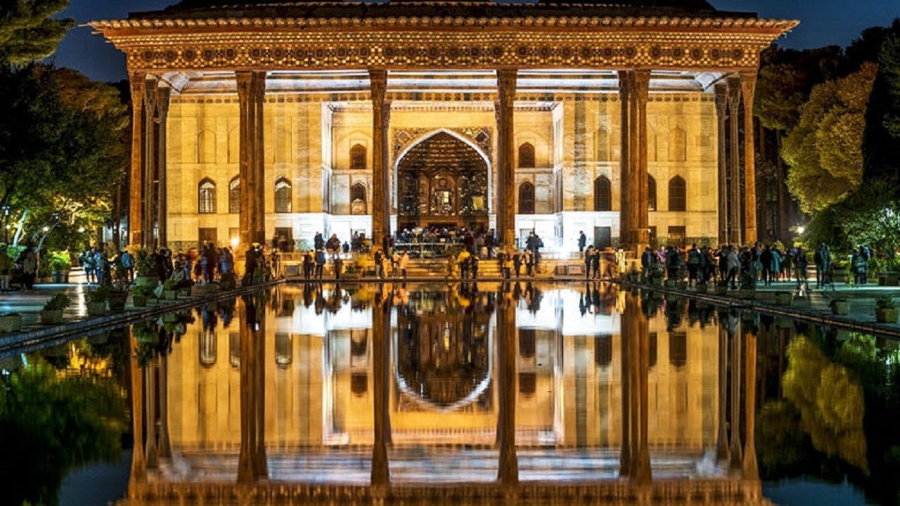 هنر و زیبایی در کاخ چهل ستون اصفهان + فیلم