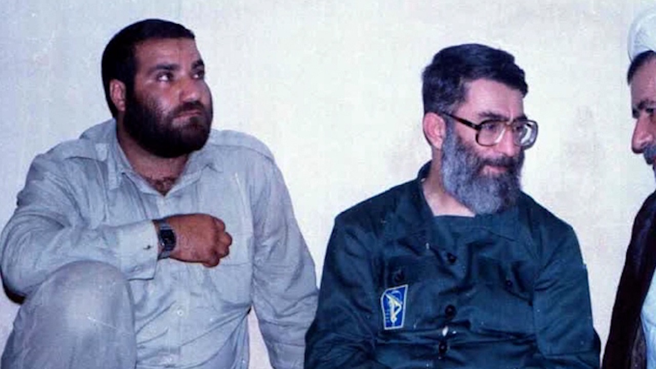 دور همی همرزمان شهید زاهدی در زادگاهش + فیلم