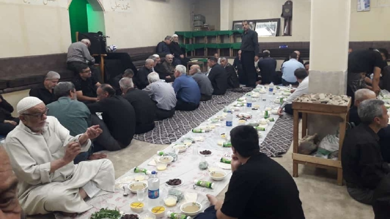 ضیافت افطاری خرمشهری‌های مقیم بندرعباس در محله ششصد دستگاه + تصاویر