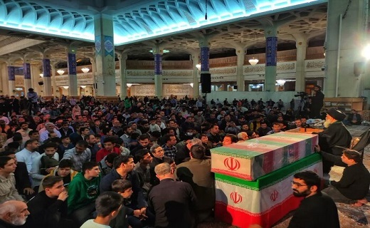 وداع با پیکر شهید صداقت در حرم حضرت معصومه (س)