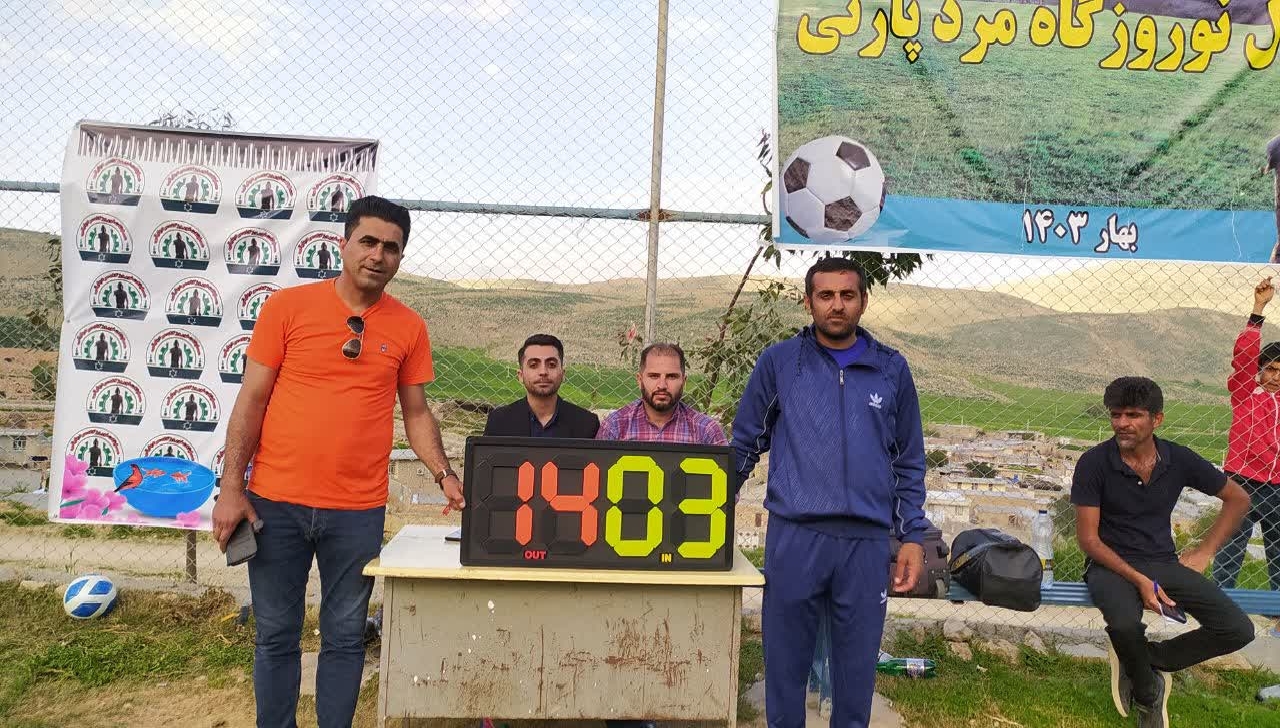 روستای تاکوتر میزبان مسابقات فوتبال روستایی از ۲ استان کشور 