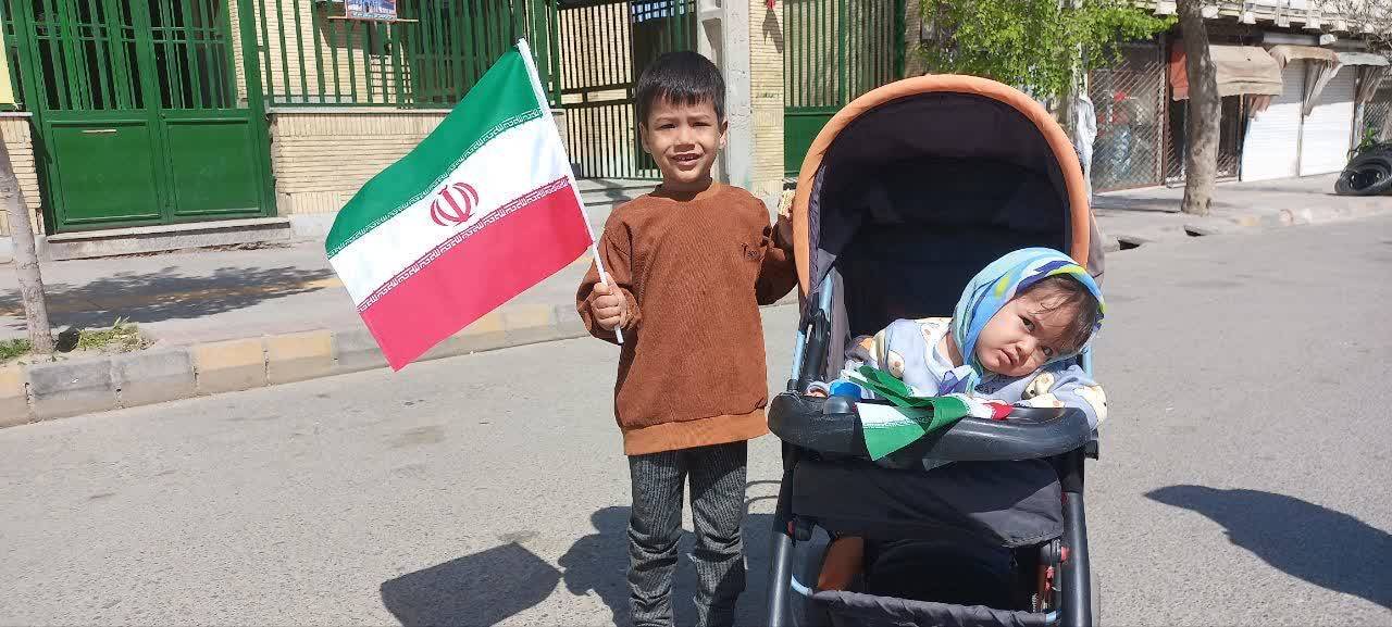حضور کودکان در مراسم راهپیمایی روز قدس حضور کودکان در مراسم راهپیمایی روز قدس