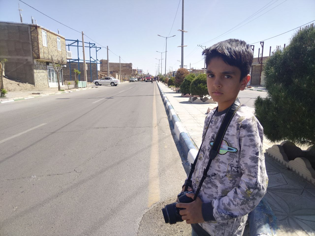 نوجوان عکاس