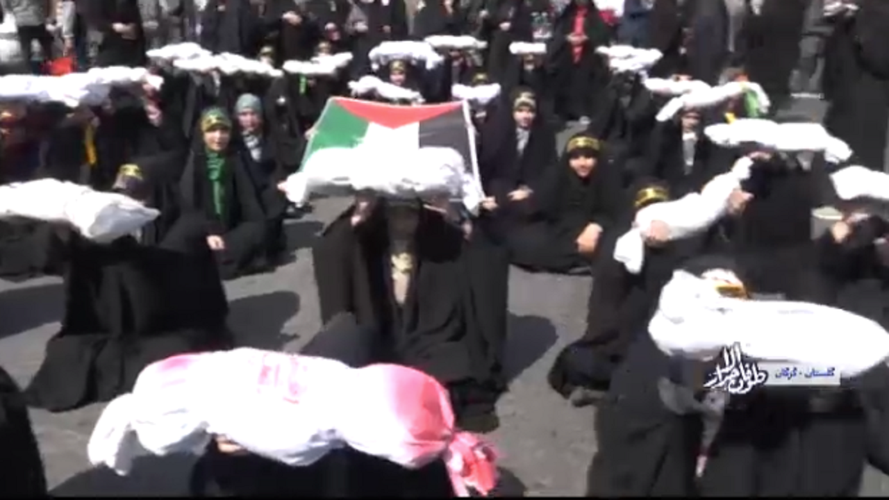 حضور پرشور مادران و بانوان گلستانی در وسط میدان + فیلم