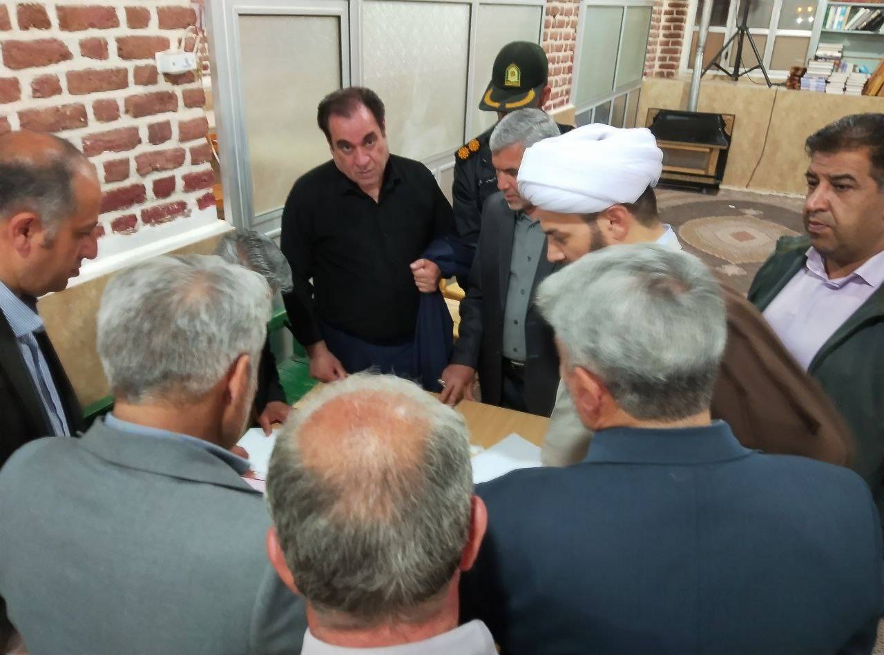 مراسم جشن گلریزان در شهر دیزج دیز مراسم جشن گلریزان در شهر دیزج دیز