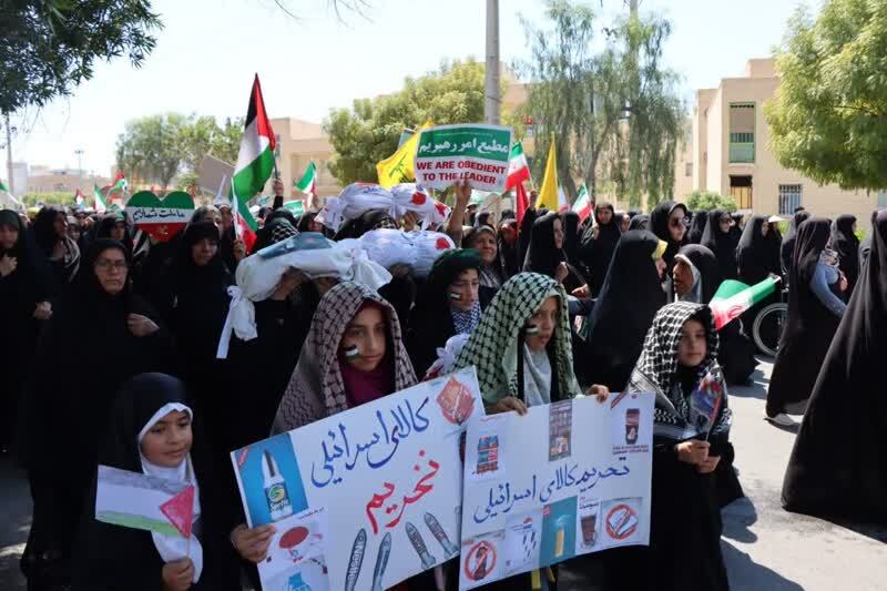 حضور بانوان در روز راهپیمایی