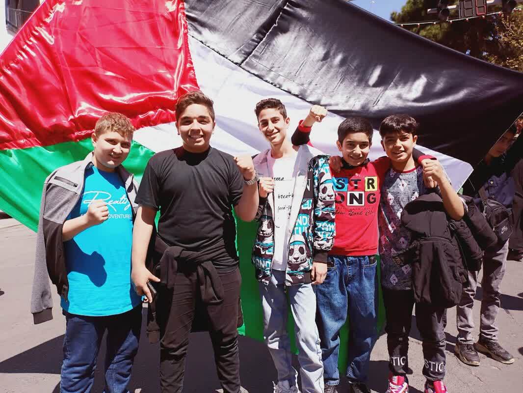 نوجوانان کرجی در روز قدس