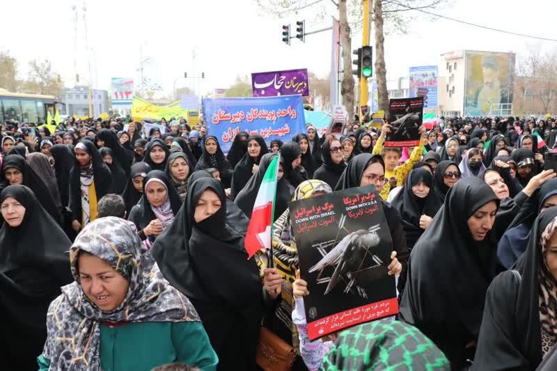 حضور بانوان خوی در راهپیمایی