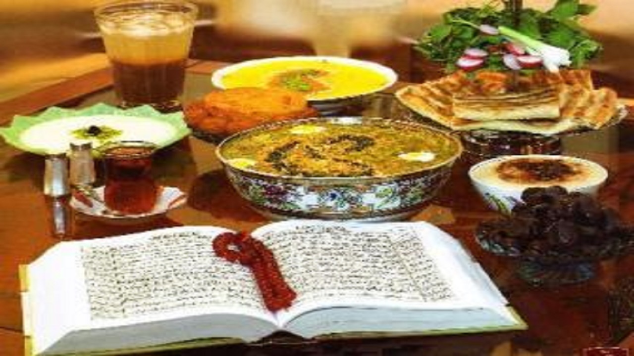 ضیافت افطاری قرآنی توسط گروه جهادی
